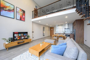 PentStudio Duplex Apartment